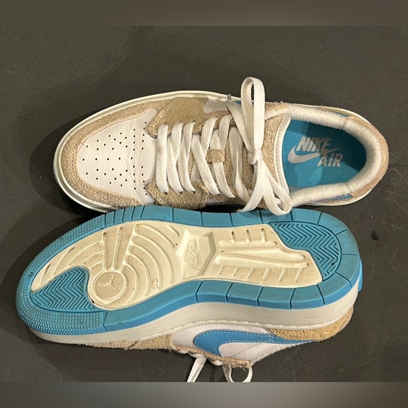 Jordan elevate women’s 7. Sneakers Excellent condition - Picture 3 of 7